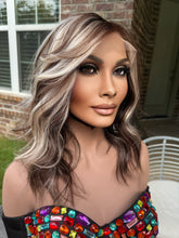 Load image into Gallery viewer, 901 Day Platinum/Brown Tester/Model Wig Size S M