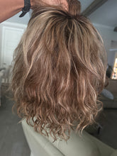 Load image into Gallery viewer, “Danity” Bronde w/bangs L consignment