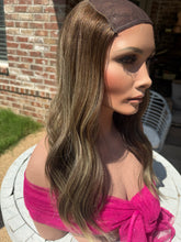 Load image into Gallery viewer, 4/27 color Hat Wig Size Small Luxury Mongolian