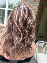 Load image into Gallery viewer, 901 Day Platinum/Brown Tester/Model Wig Size L