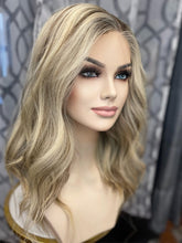 Load image into Gallery viewer, Preorder “Winter” Luxury Euro Wig